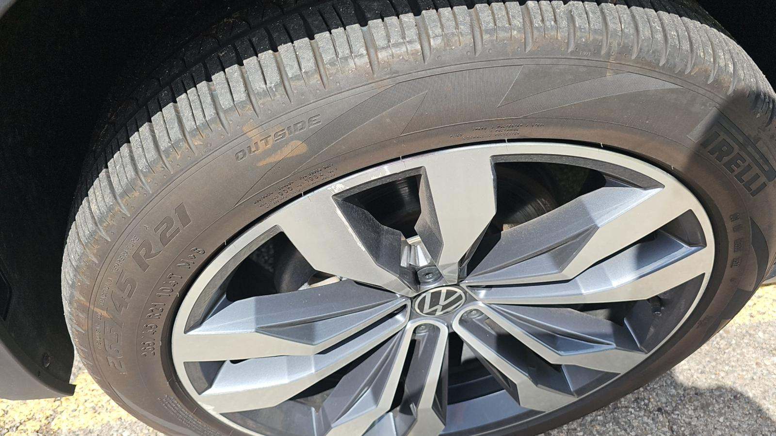 2023 Volkswagen Atlas 3.6L SEL Premium R-Line FWD