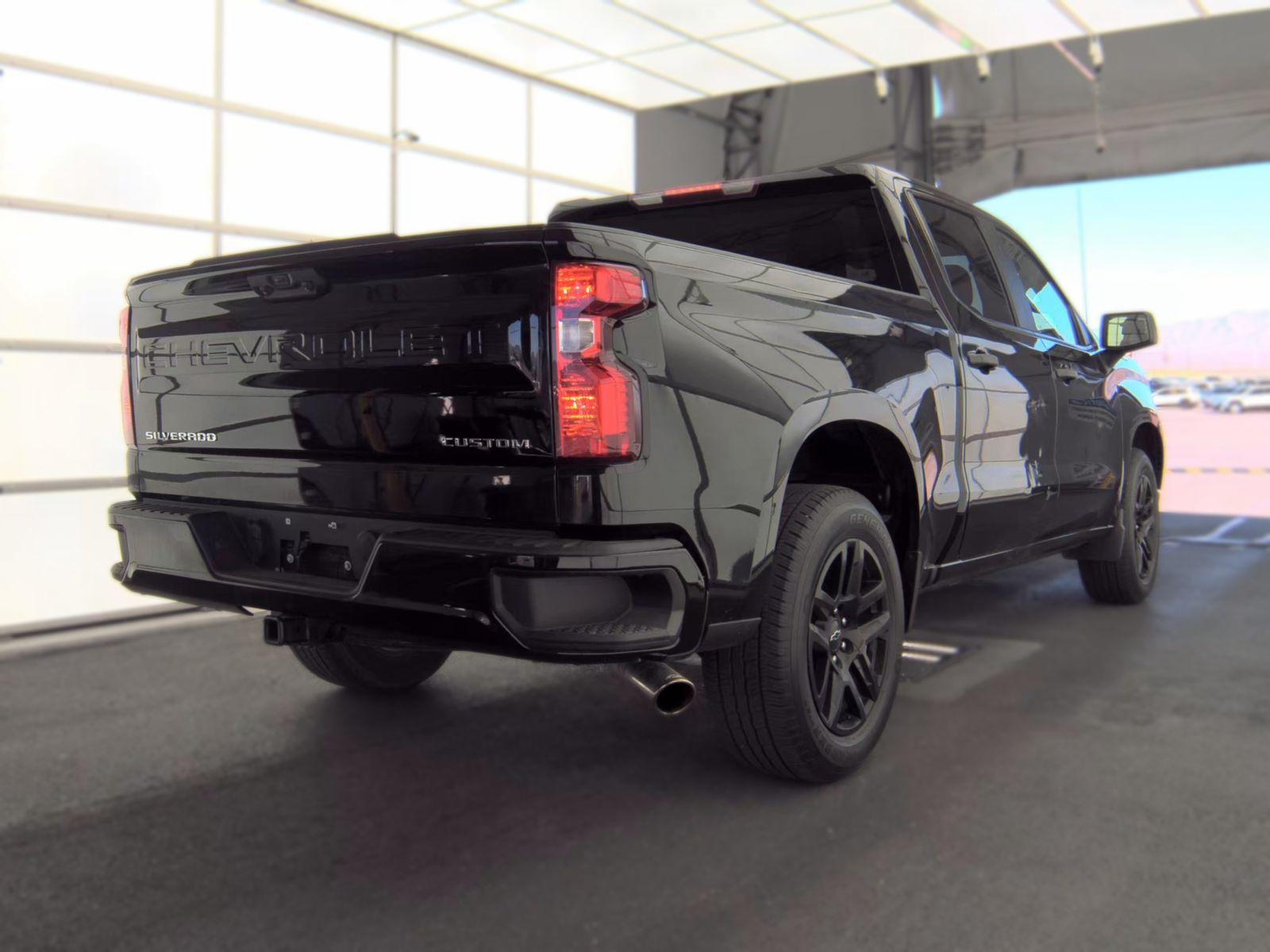2022 Chevrolet Silverado 1500 Custom RWD