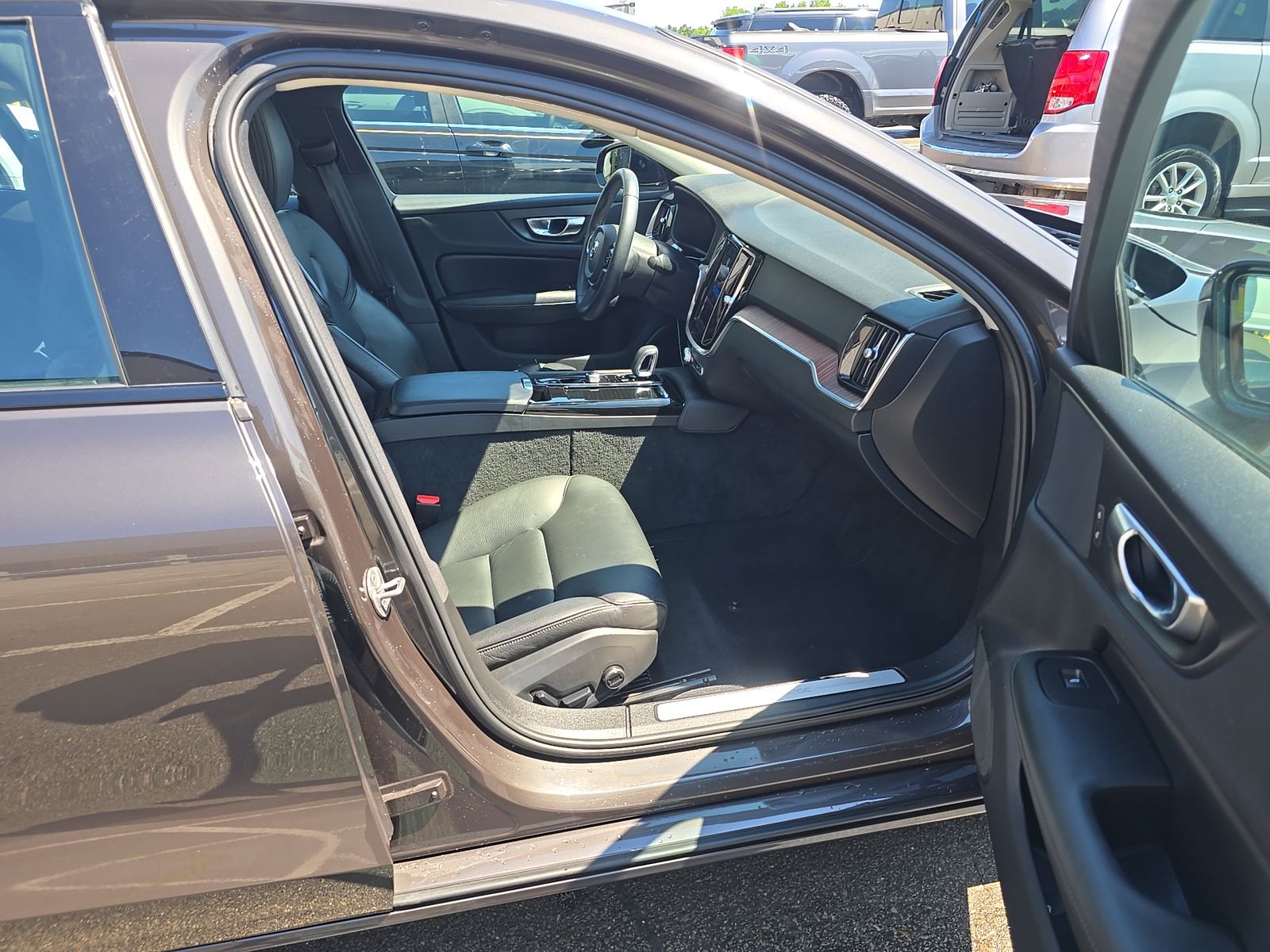 2023 Volvo S60 Recharge T8 Plus AWD
