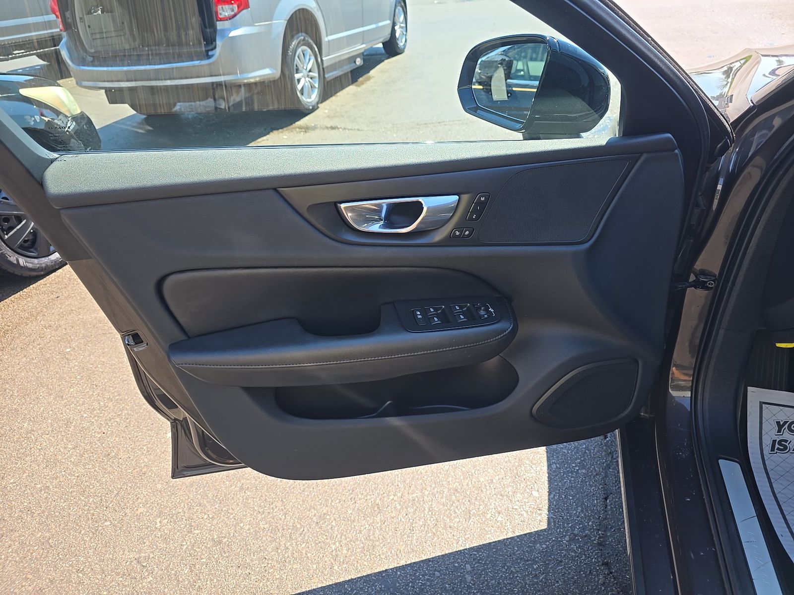 2023 Volvo S60 Recharge T8 Plus AWD