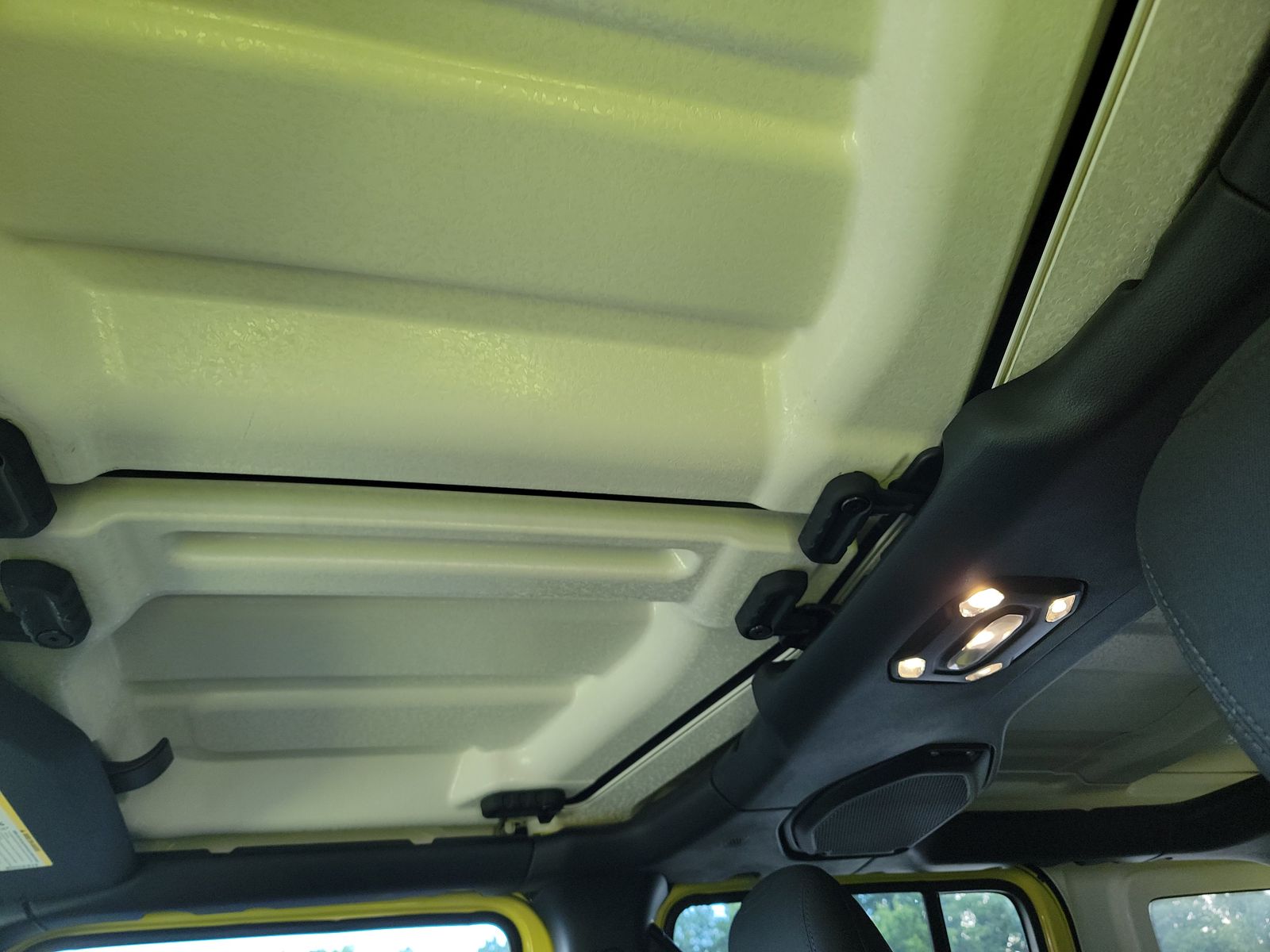 2023 Jeep Wrangler Sahara AWD