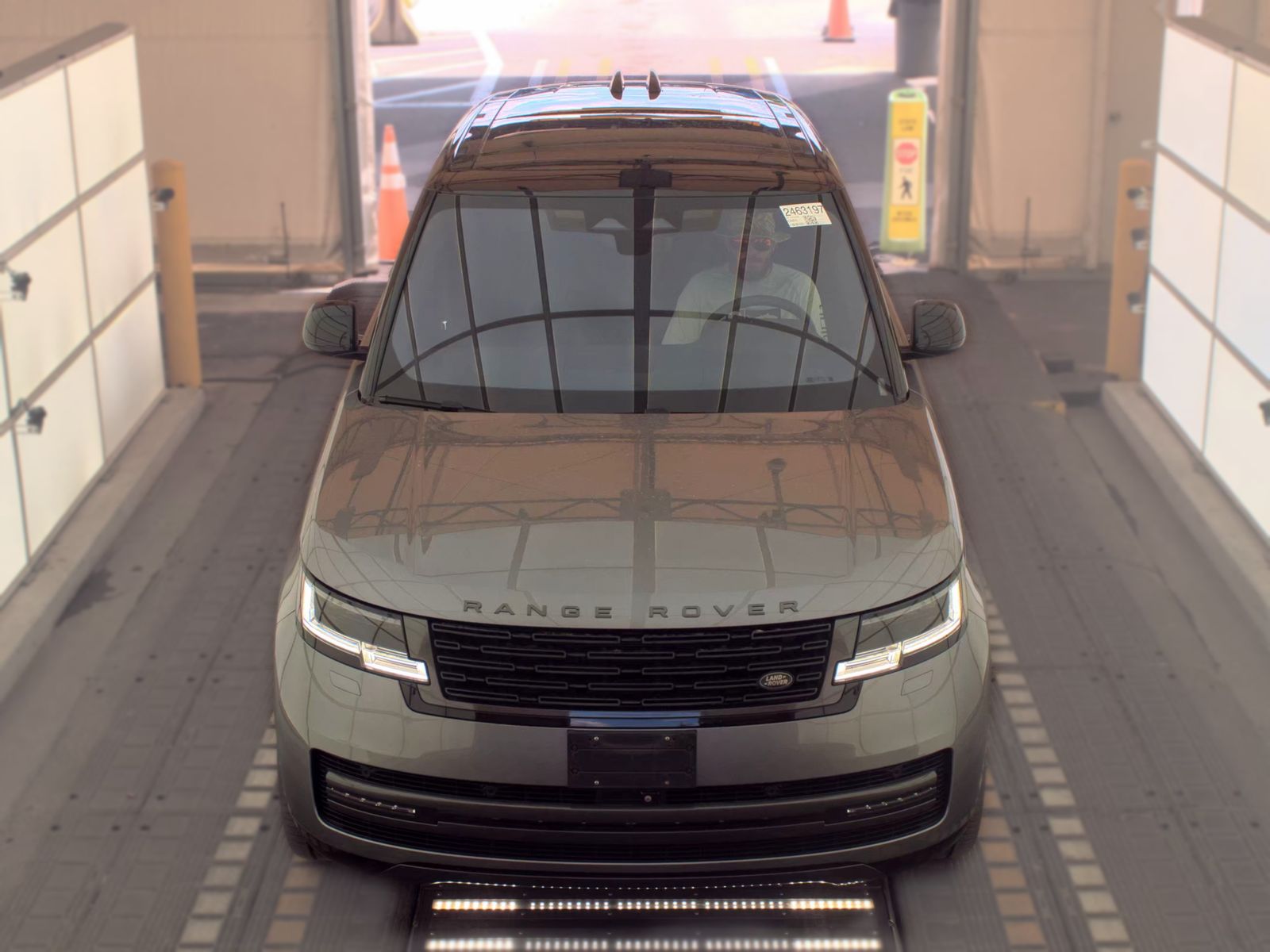 2023 Land Rover Range Rover SE AWD