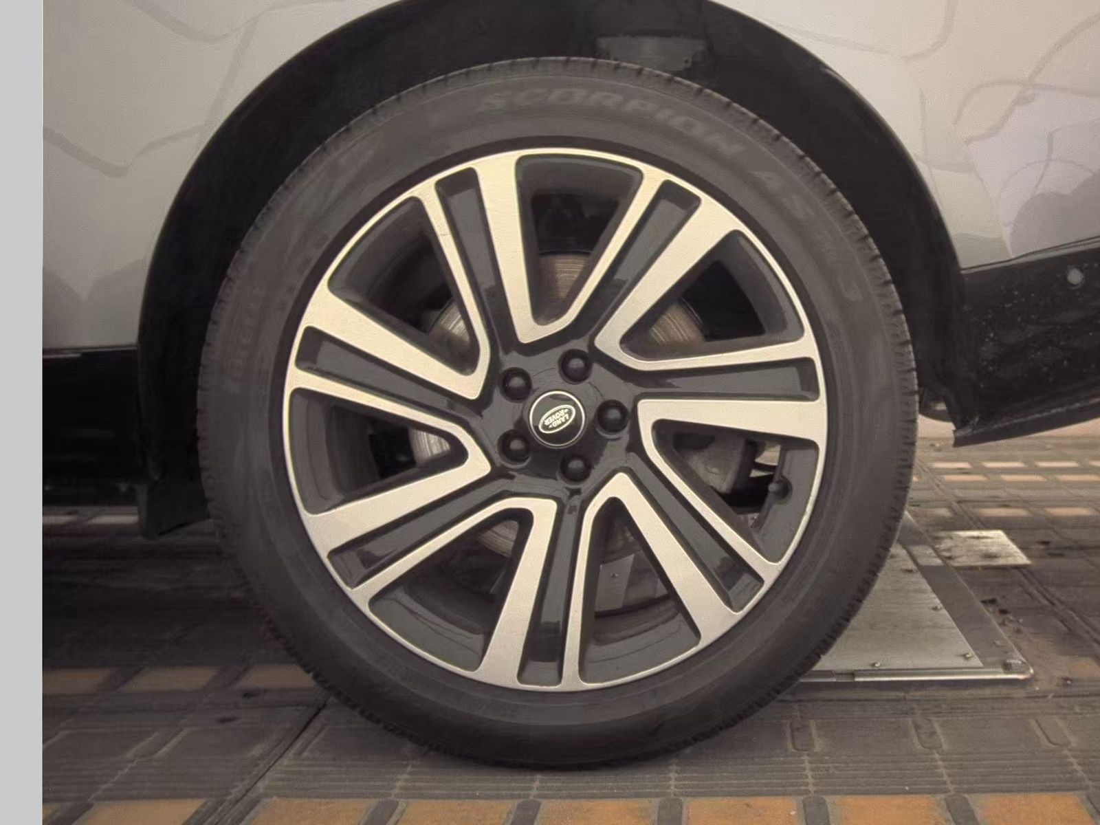 2023 Land Rover Range Rover SE AWD