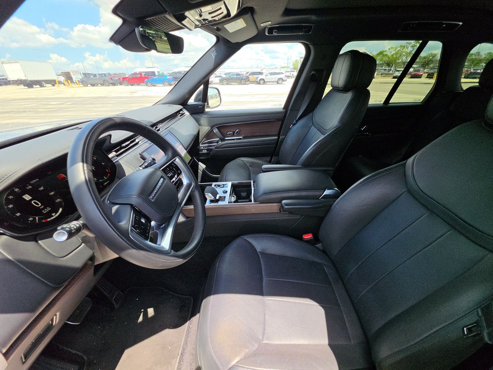 2023 Land Rover Range Rover SE AWD