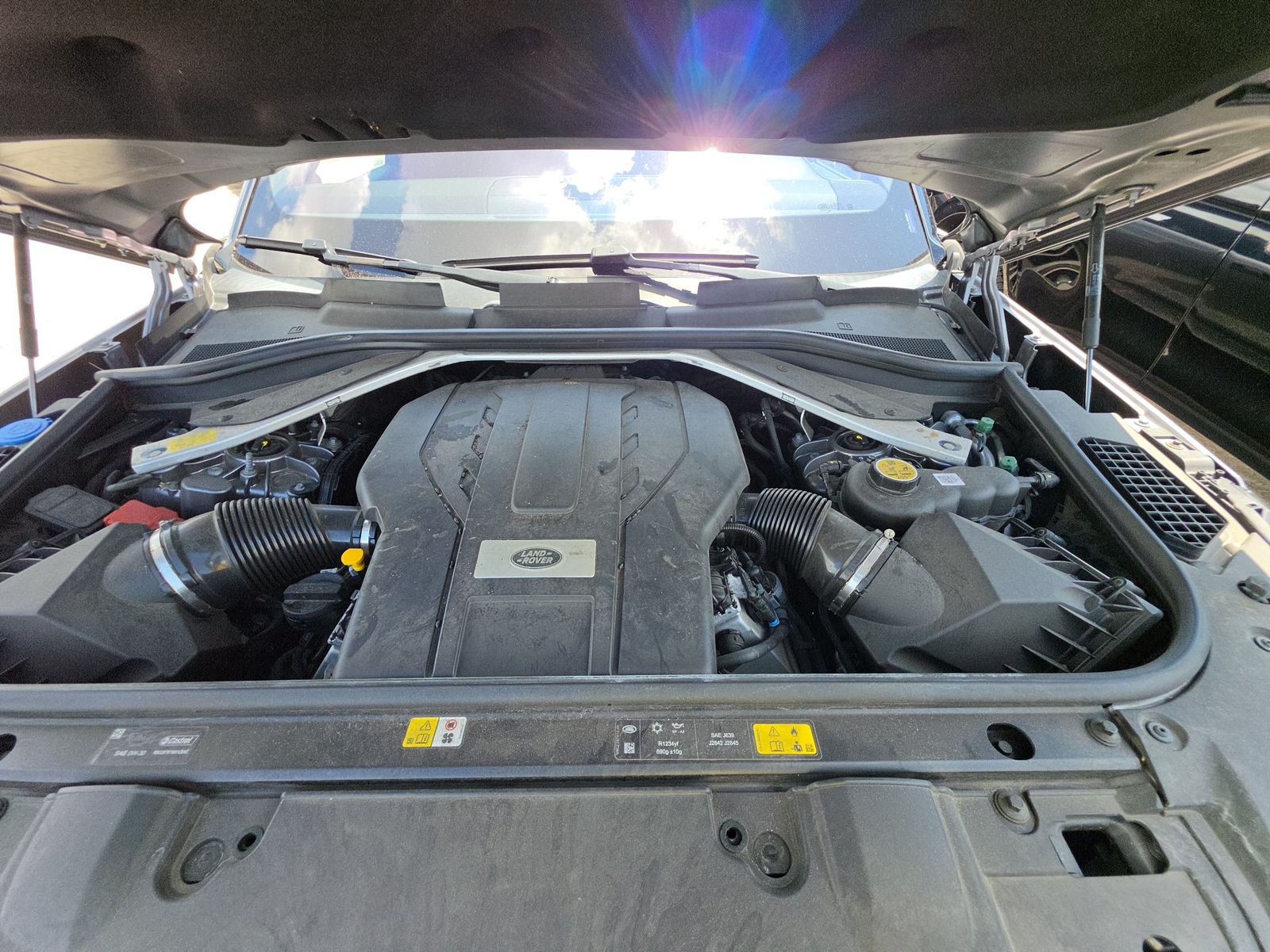 2023 Land Rover Range Rover SE AWD