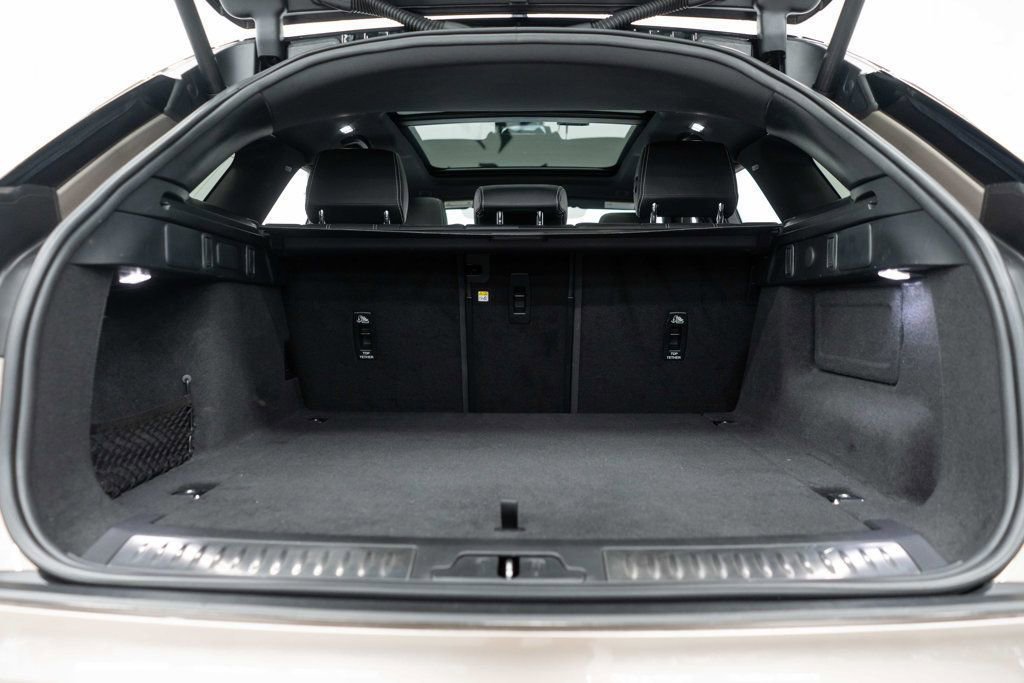 2023 Land Rover Range Rover Velar R-Dynamic S AWD