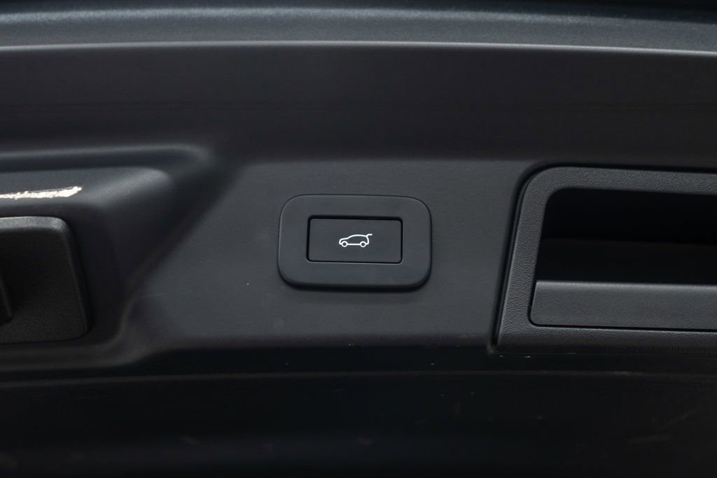 2023 Land Rover Range Rover Velar R-Dynamic S AWD