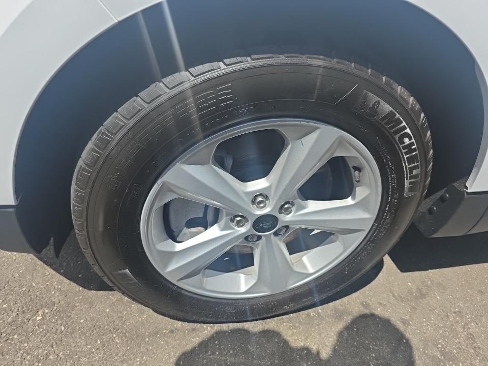 2023 Ford Edge SE AWD