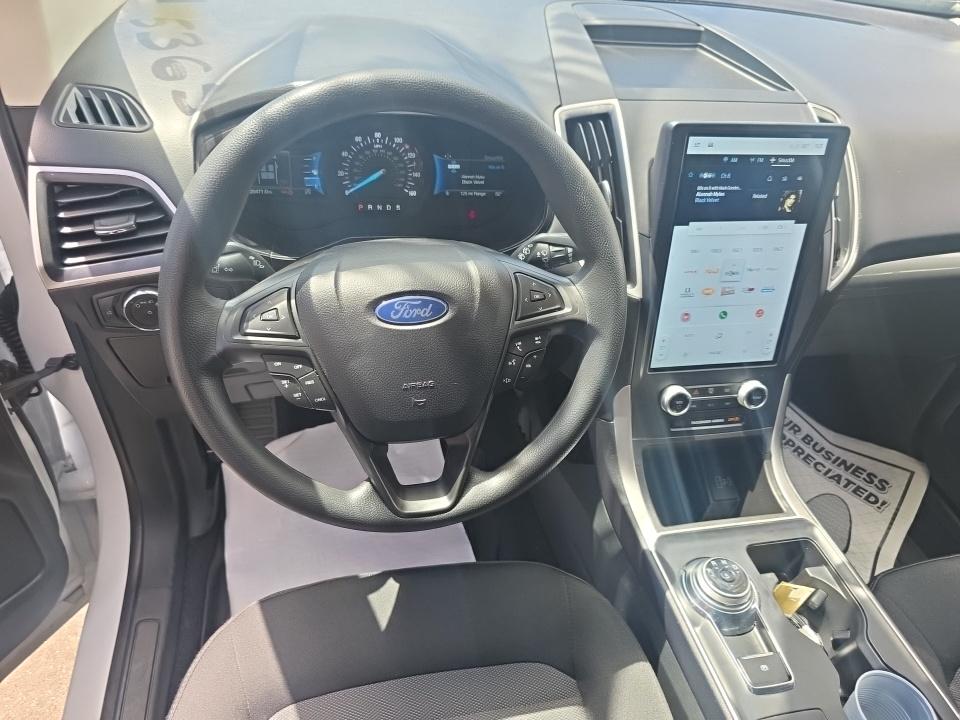 2023 Ford Edge SE AWD