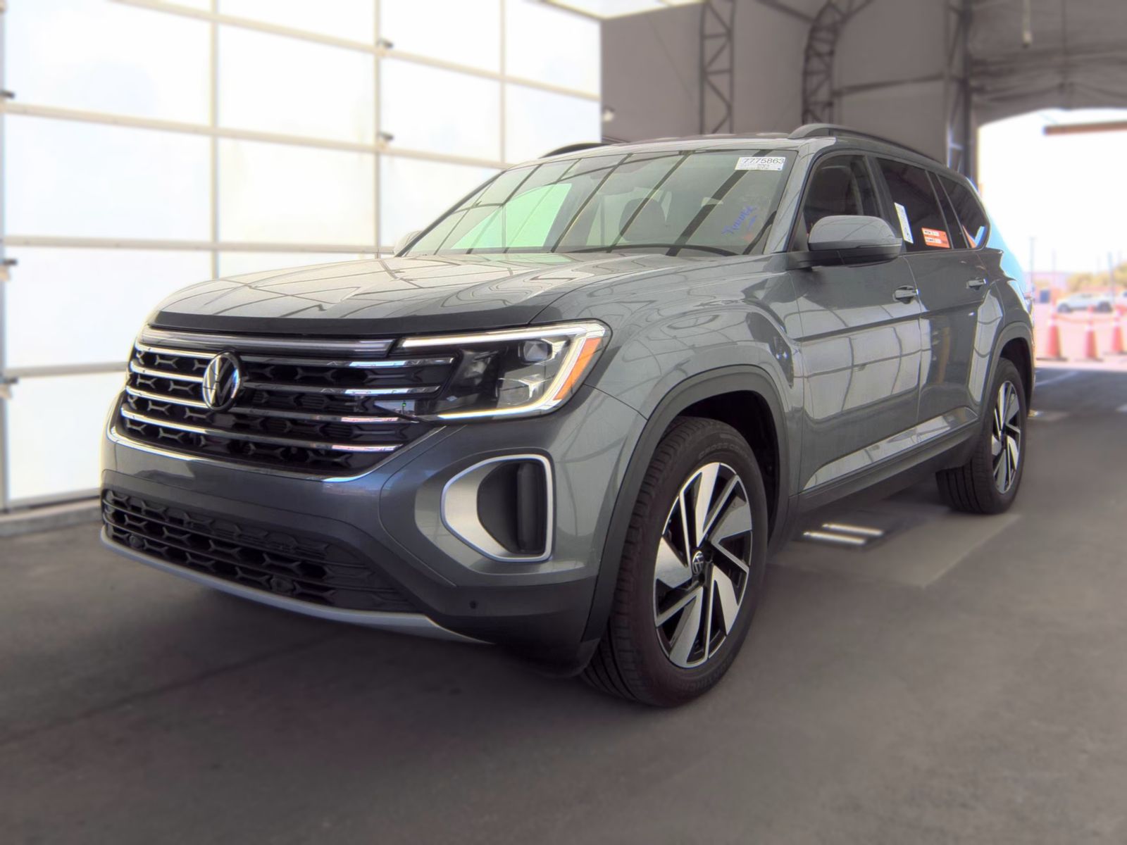 2025 Volkswagen Atlas 2.0T SE FWD