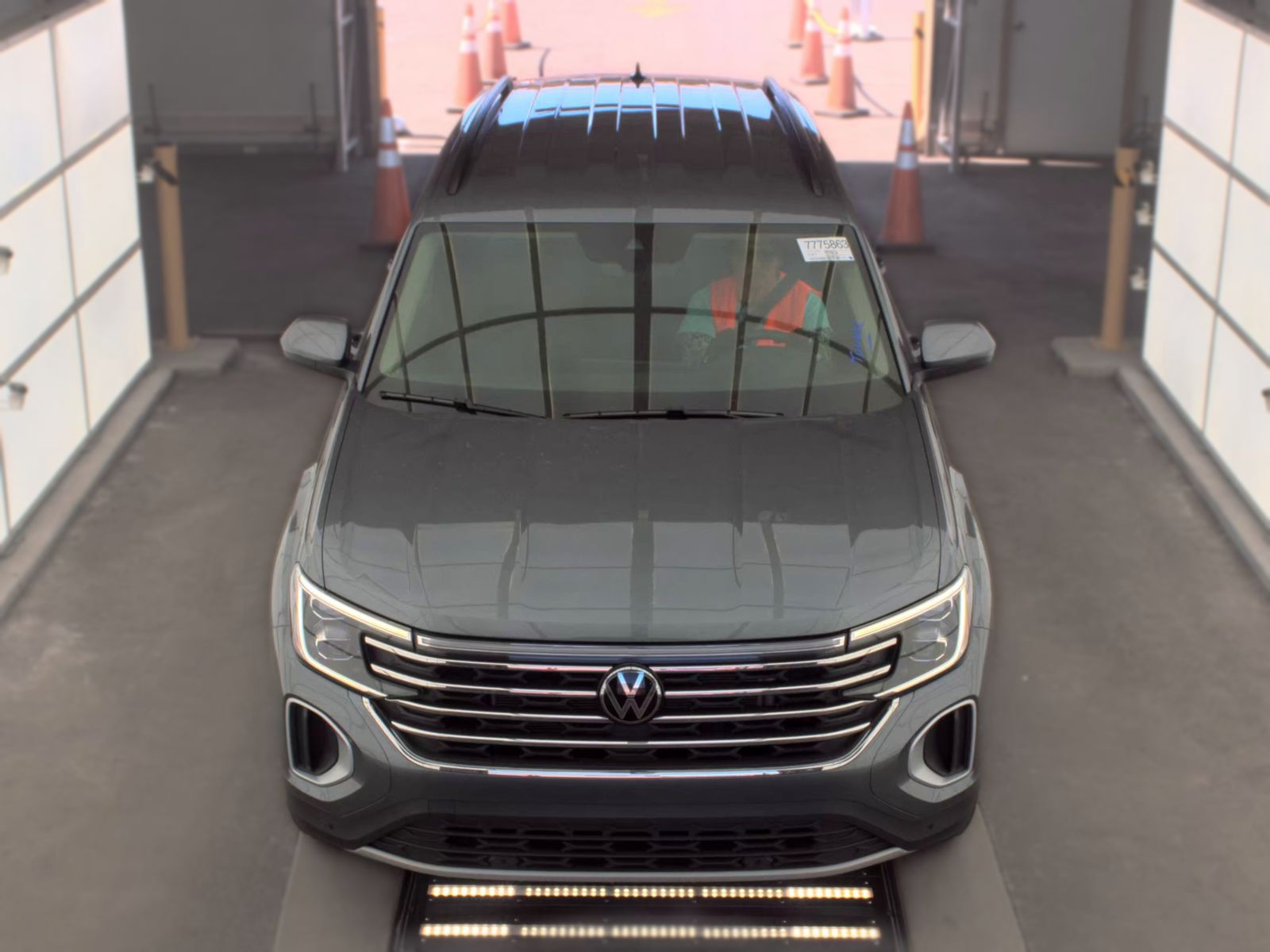 2025 Volkswagen Atlas 2.0T SE FWD