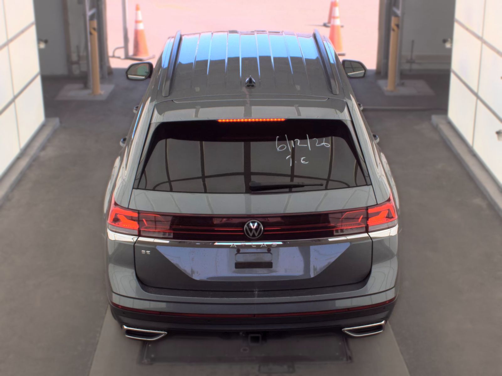 2025 Volkswagen Atlas 2.0T SE FWD