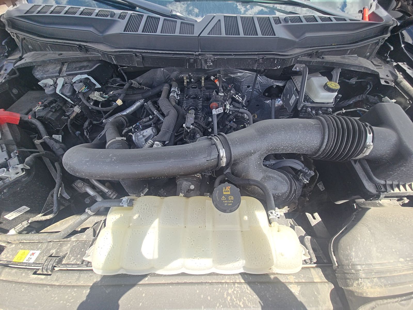 2025 Ford F-150 Lariat AWD