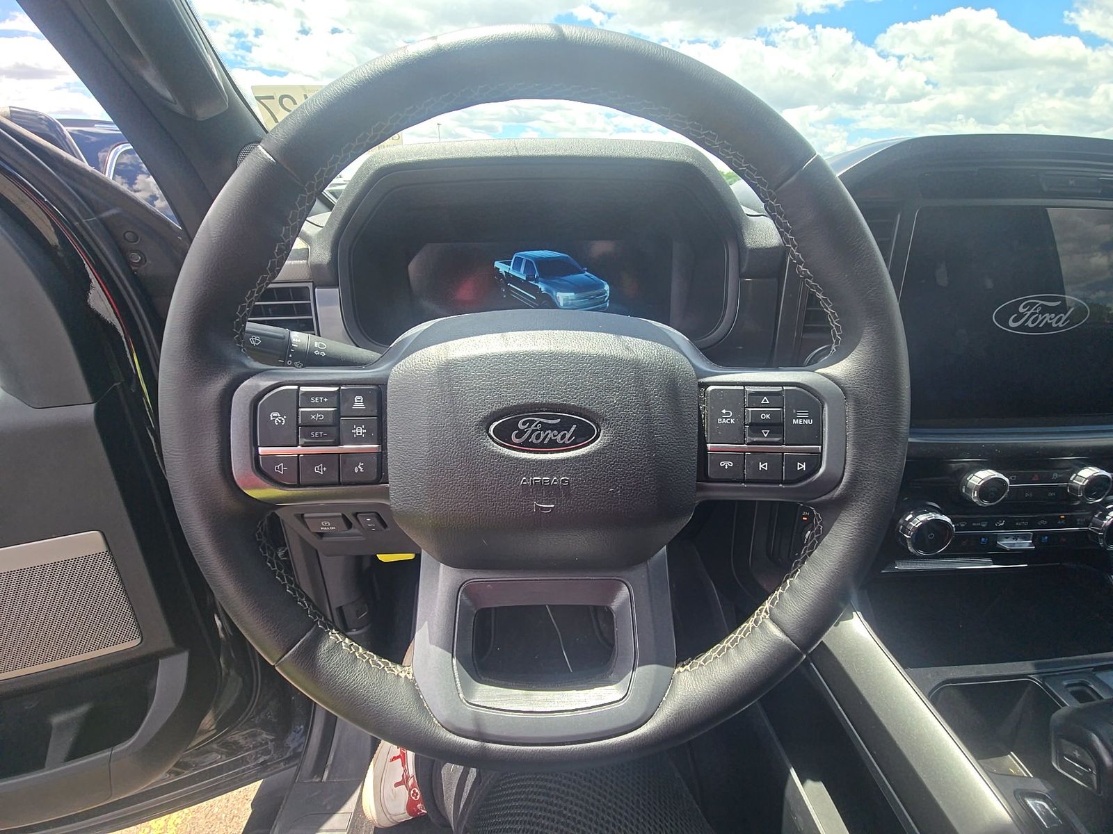 2025 Ford F-150 Lariat AWD