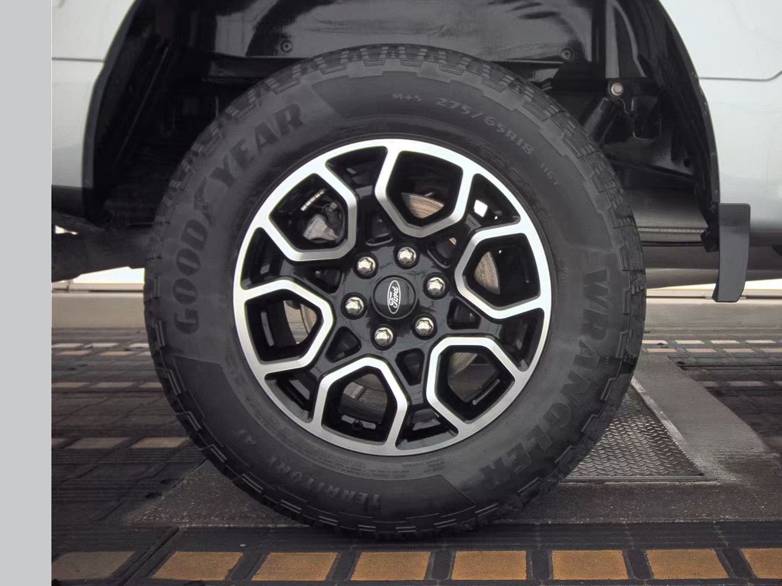 2023 Ford F-150 XLT AWD