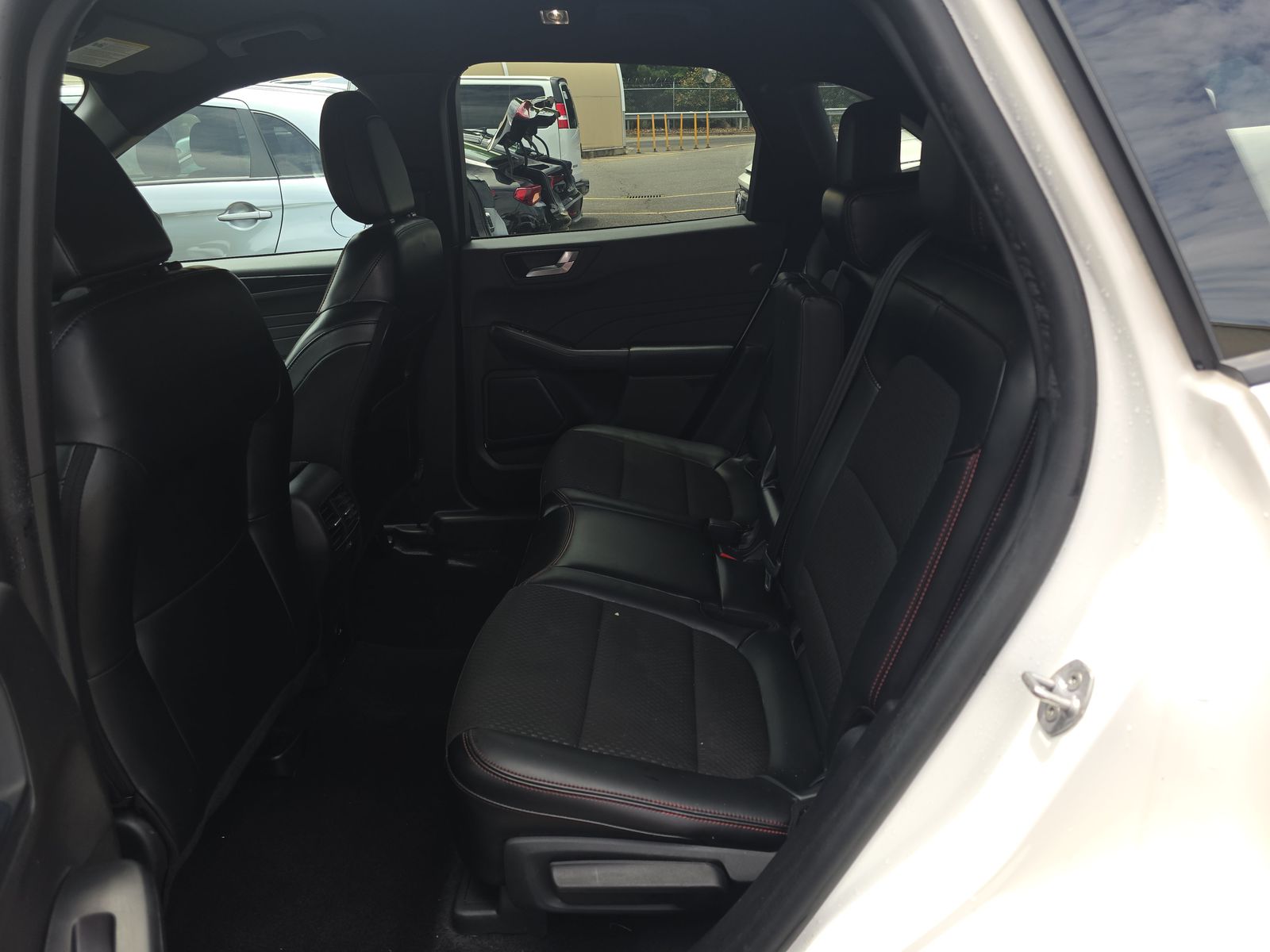 2024 Ford Escape Hybrid ST-Line Select AWD