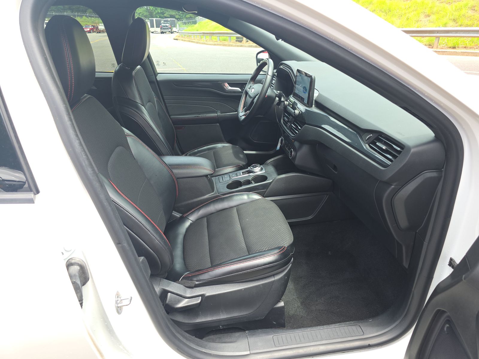 2024 Ford Escape Hybrid ST-Line Select AWD