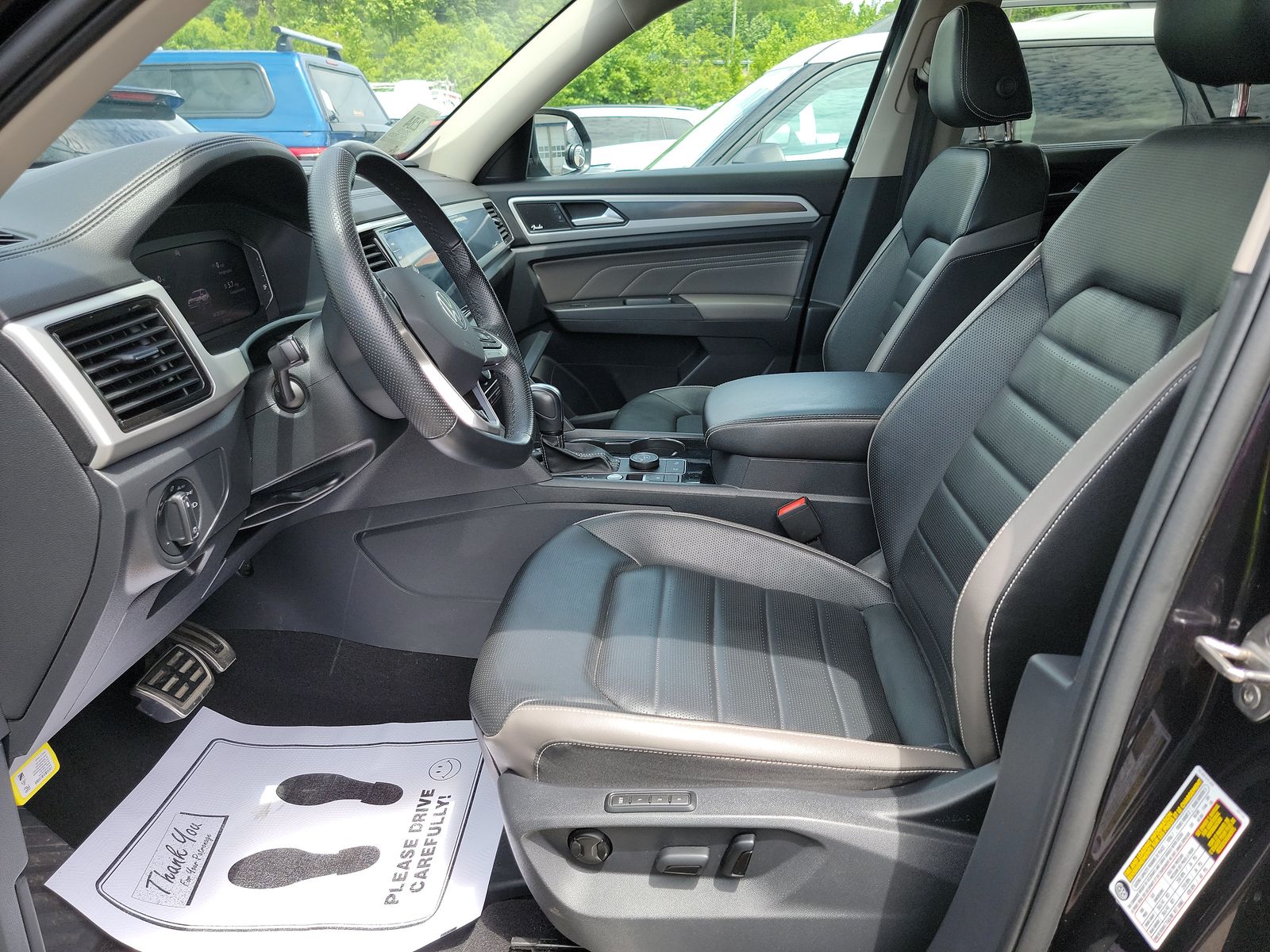 2023 Volkswagen Atlas 3.6L SEL Premium R-Line FWD