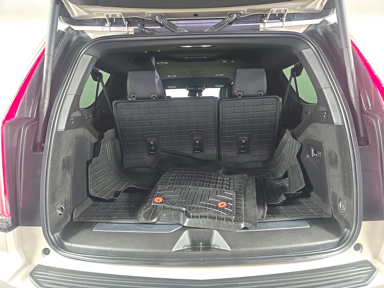 2024 Cadillac Escalade ESV Luxury RWD