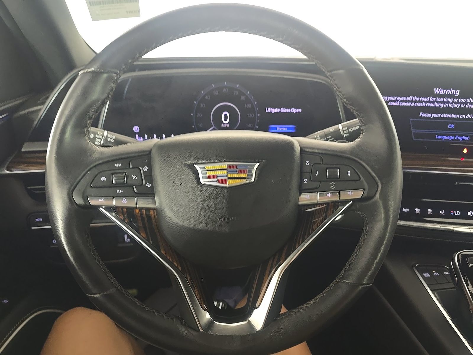 2024 Cadillac Escalade ESV Luxury RWD