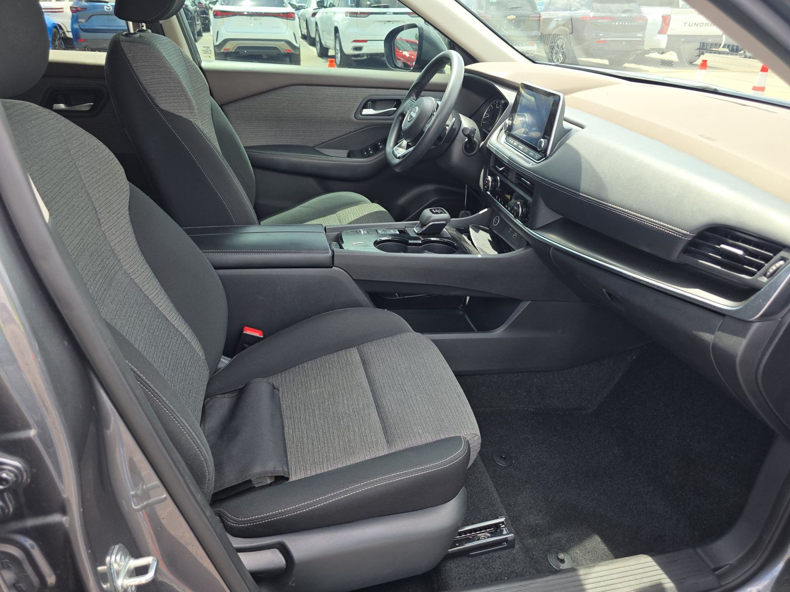 2023 Nissan Rogue SV FWD