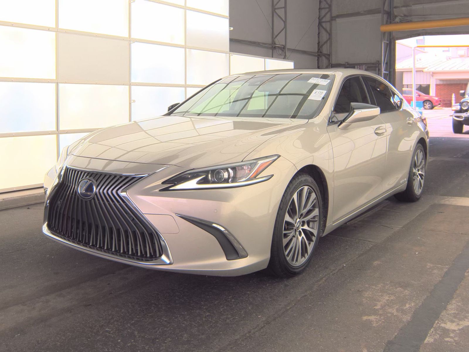 2019 Lexus ES ES 300h FWD