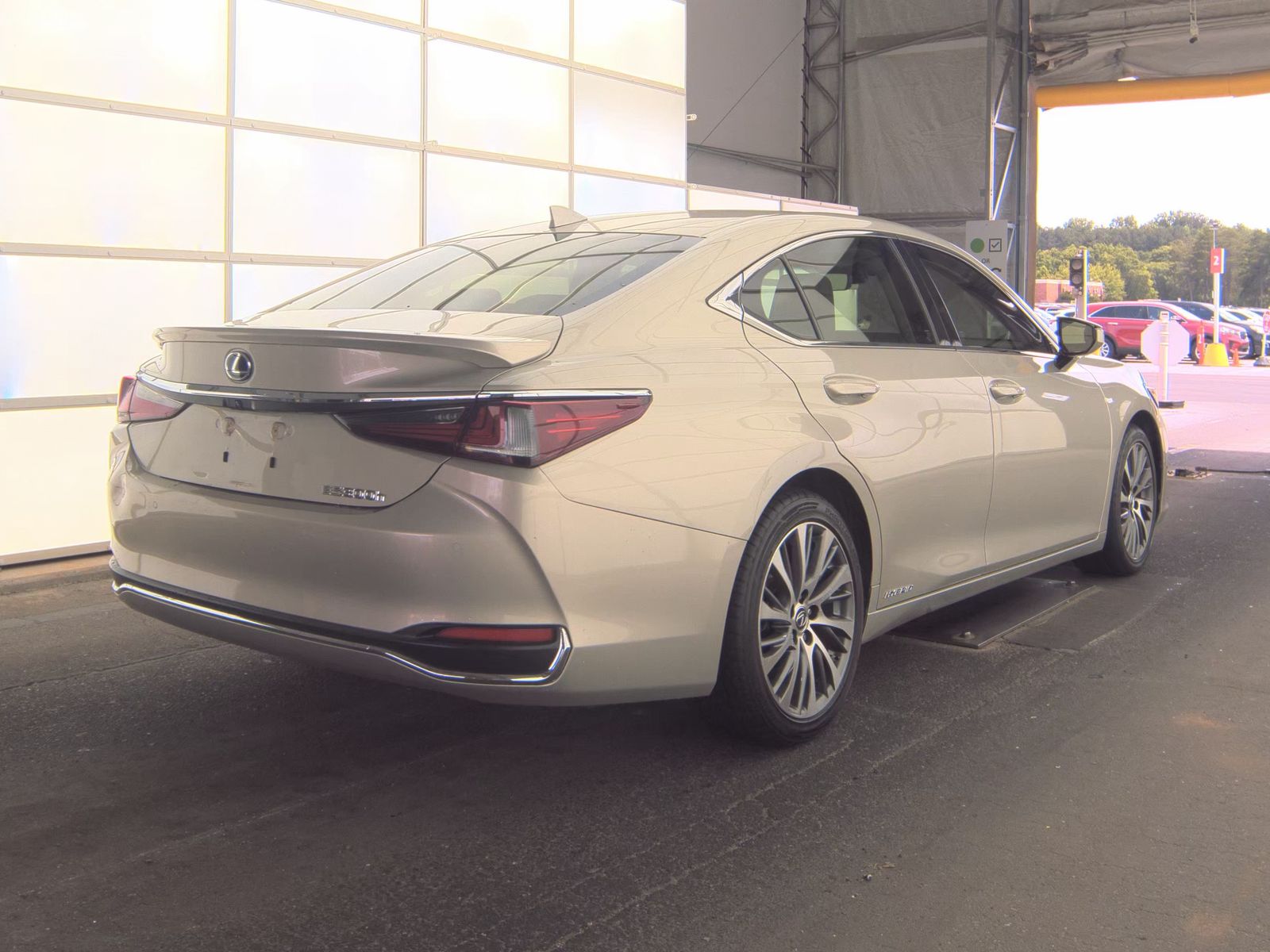 2019 Lexus ES ES 300h FWD