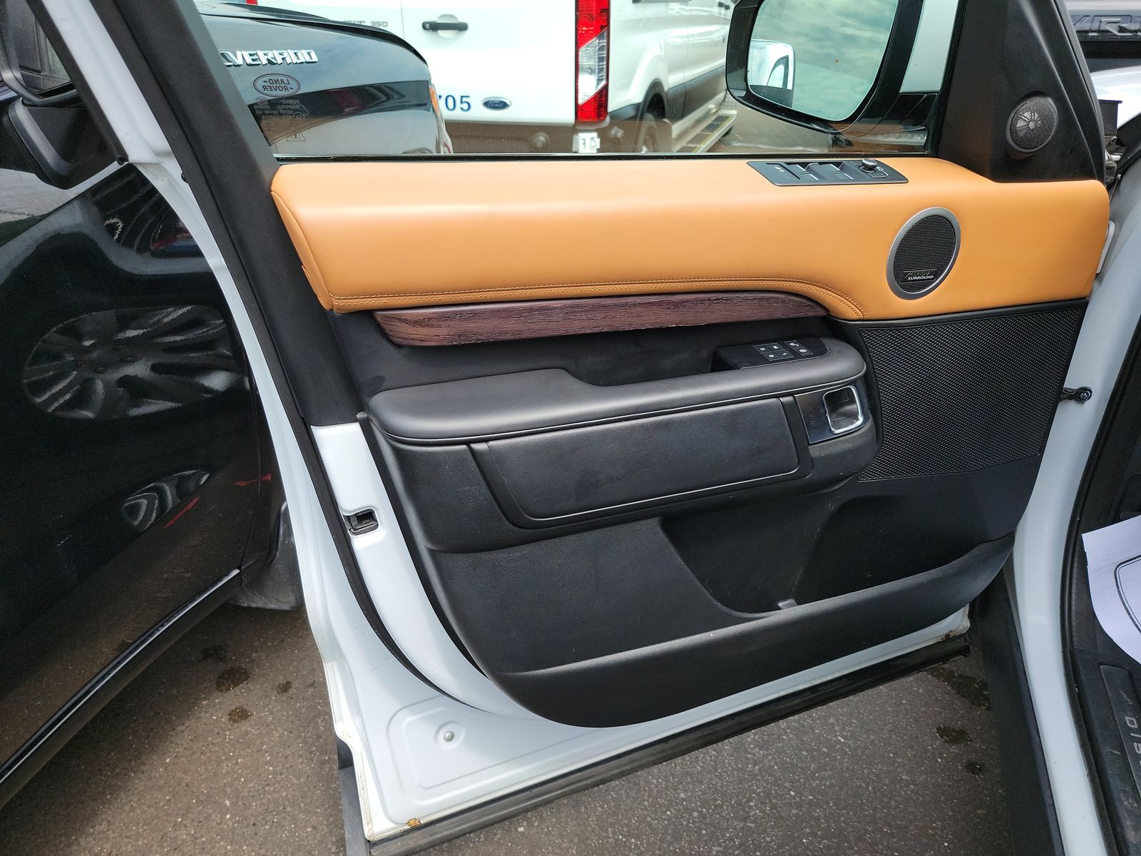 2020 Land Rover Discovery HSE Luxury AWD