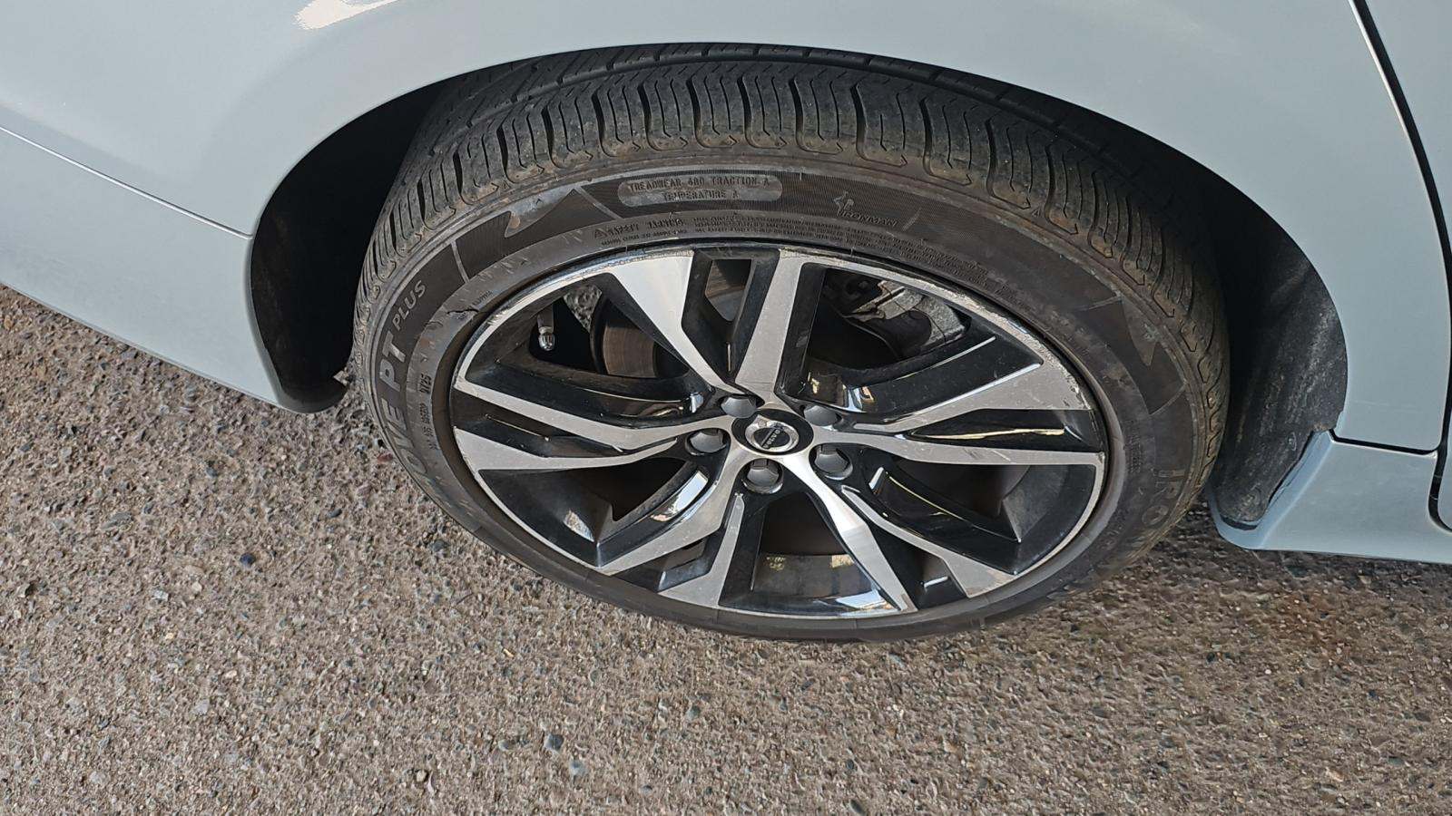 2024 Volvo S60 B5 Core FWD