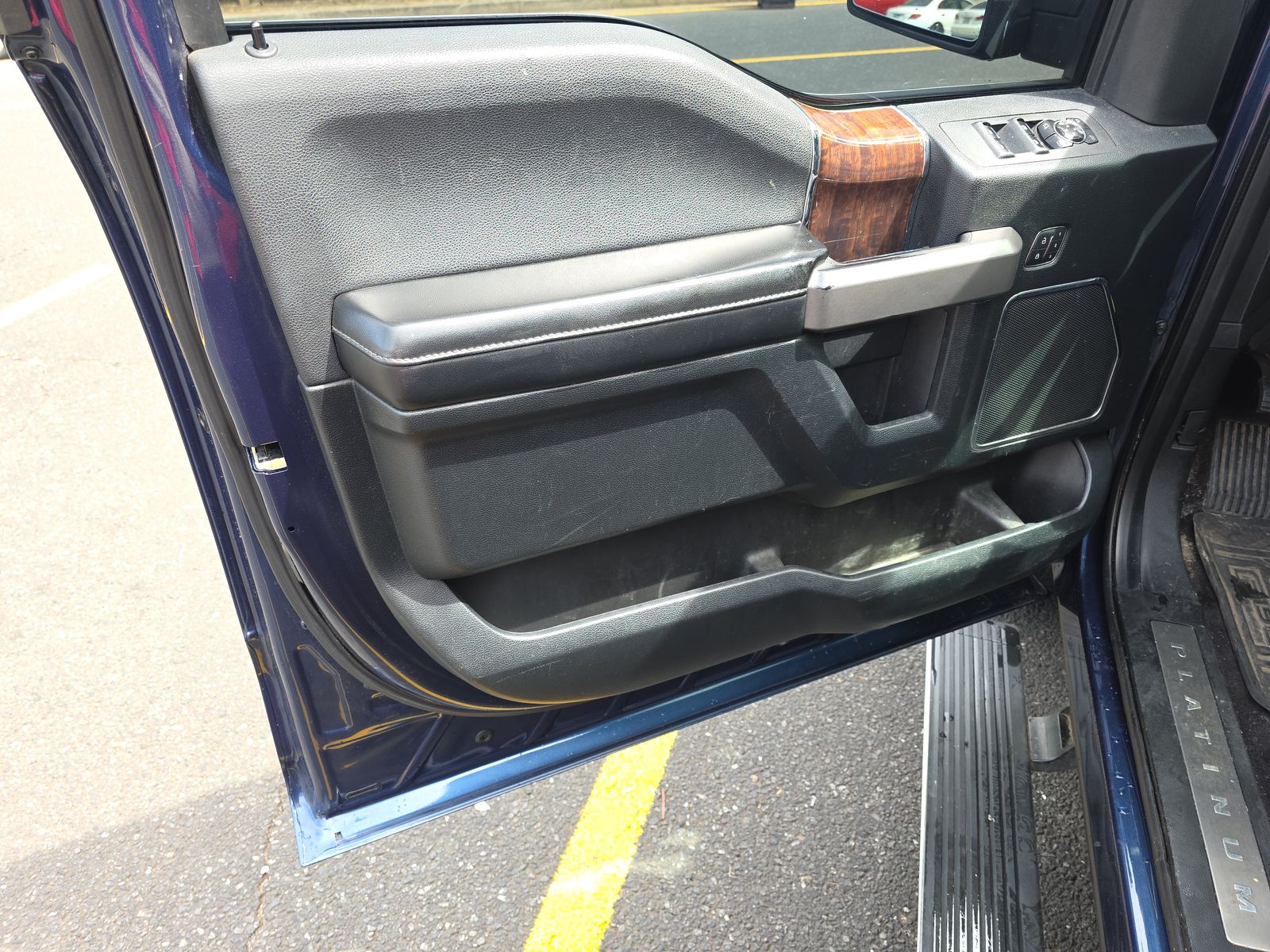 2015 Ford F-150 Platinum AWD