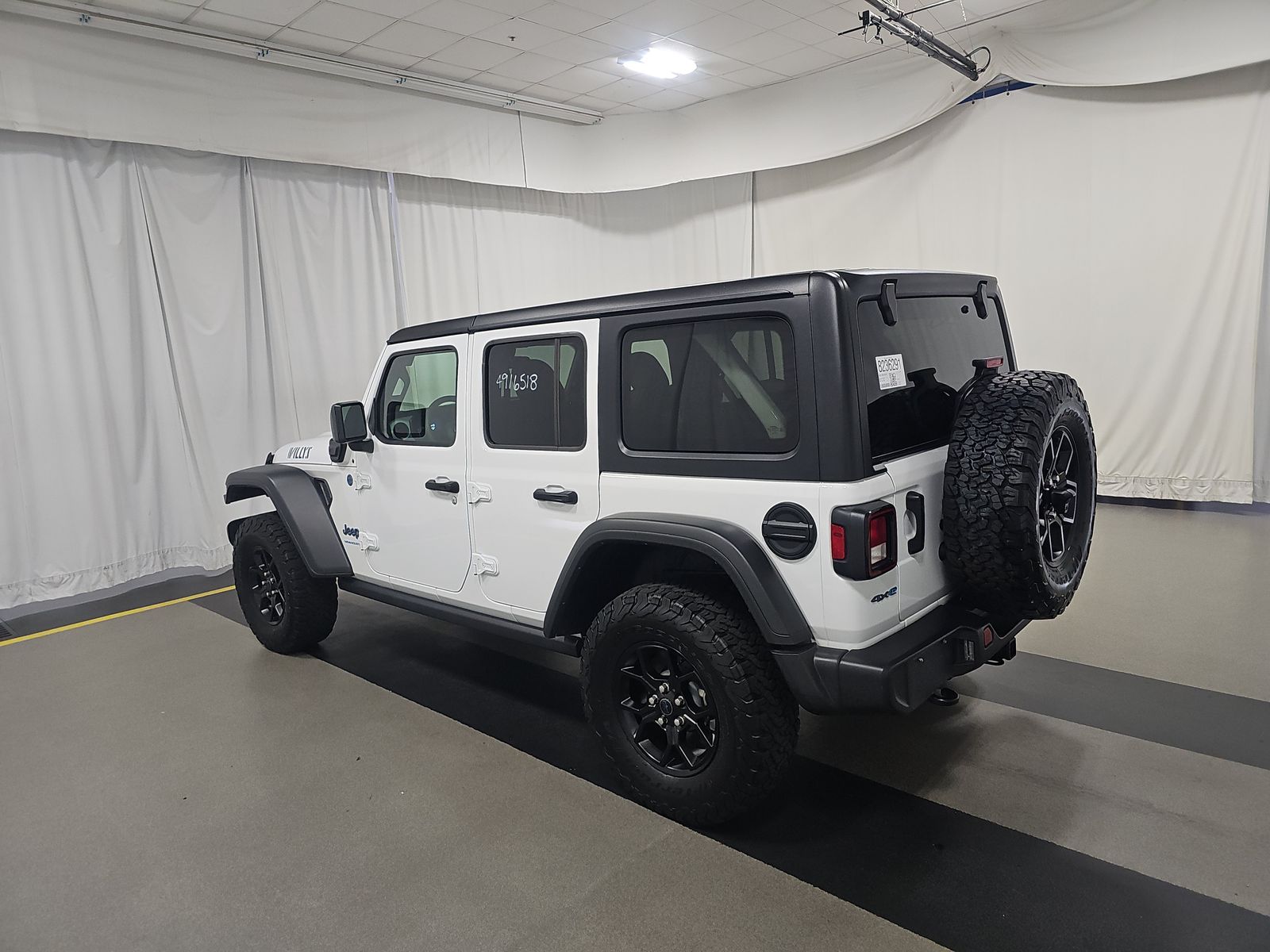 2025 Jeep Wrangler 4xe Willys AWD