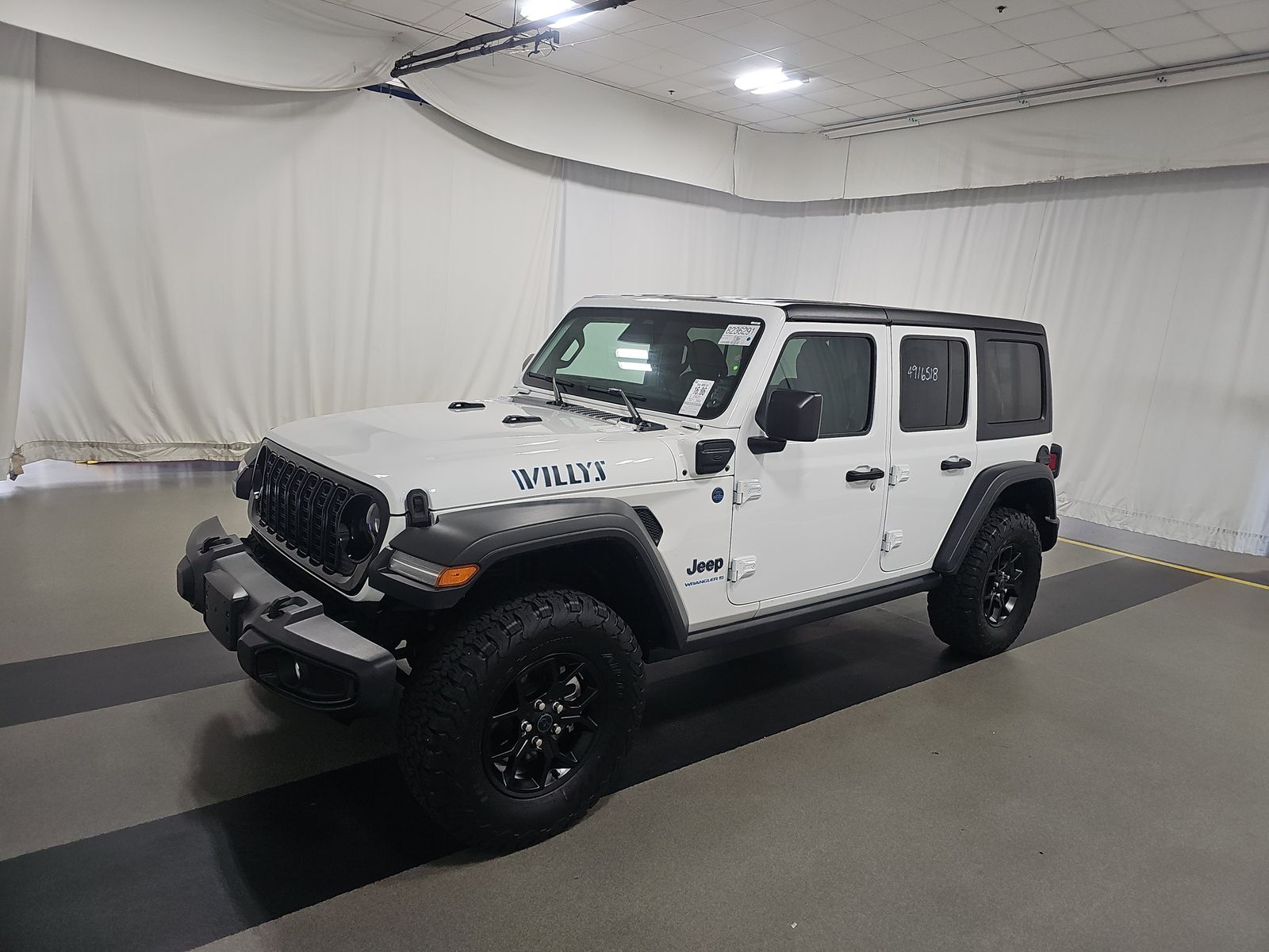 2025 Jeep Wrangler 4xe Willys AWD