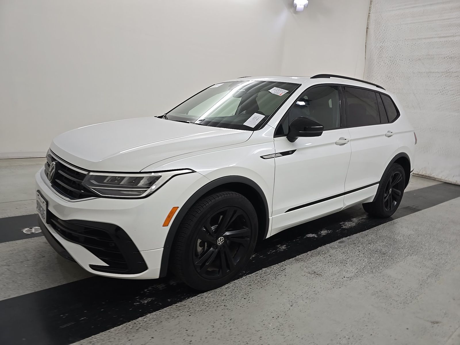 2024 Volkswagen Tiguan 2.0T SE R-Line Black FWD