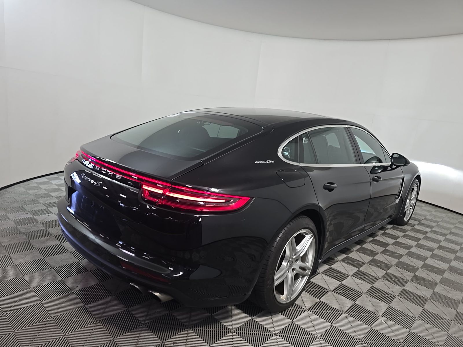 2018 Porsche Panamera 4S Executive AWD