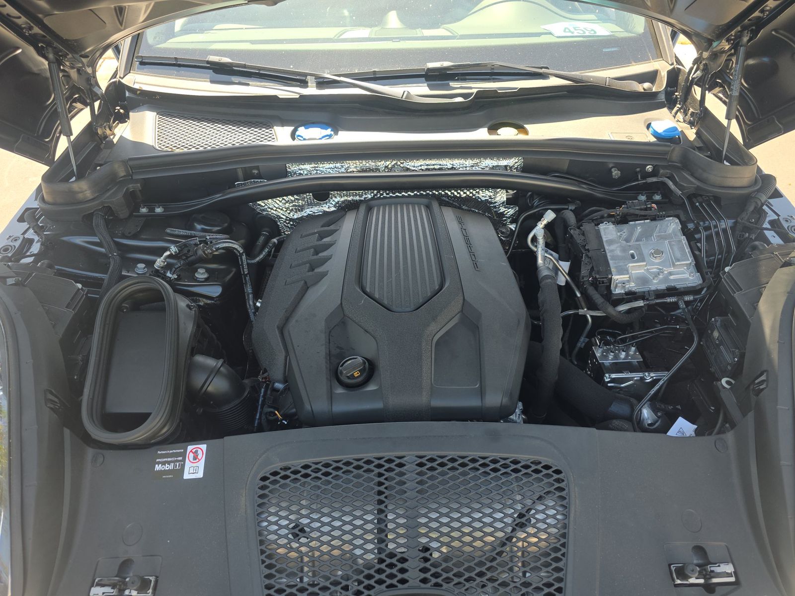 2026 Porsche Macan Base AWD