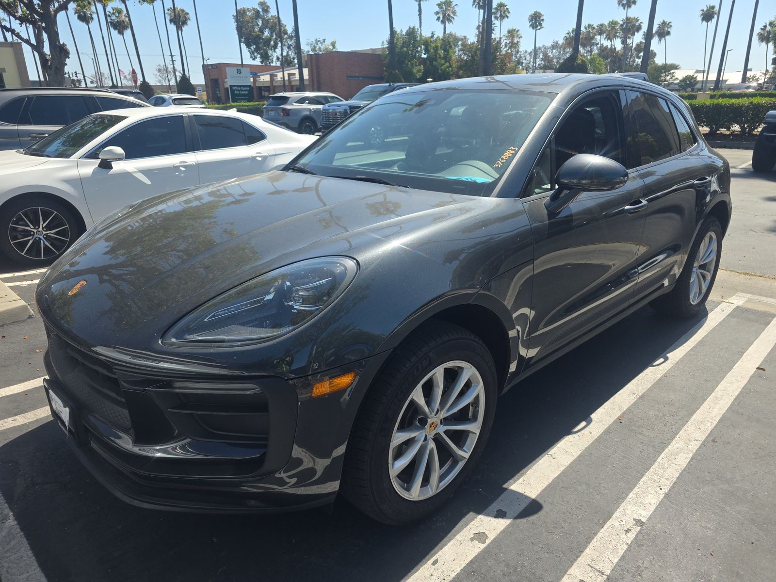 2026 Porsche Macan Base AWD