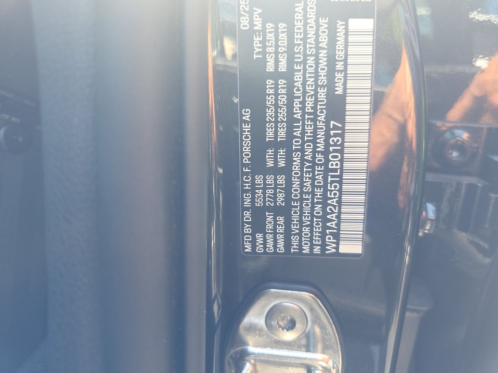 2026 Porsche Macan Base AWD