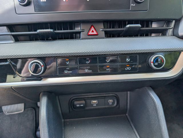 2025 Kia Sportage LX FWD
