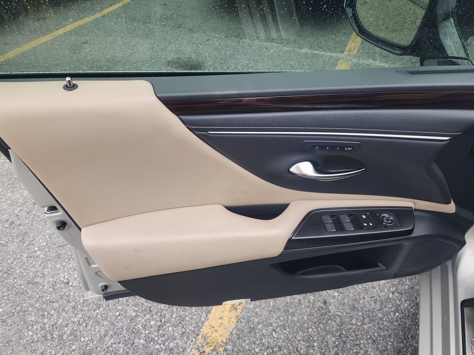 2019 Lexus ES ES 300h FWD