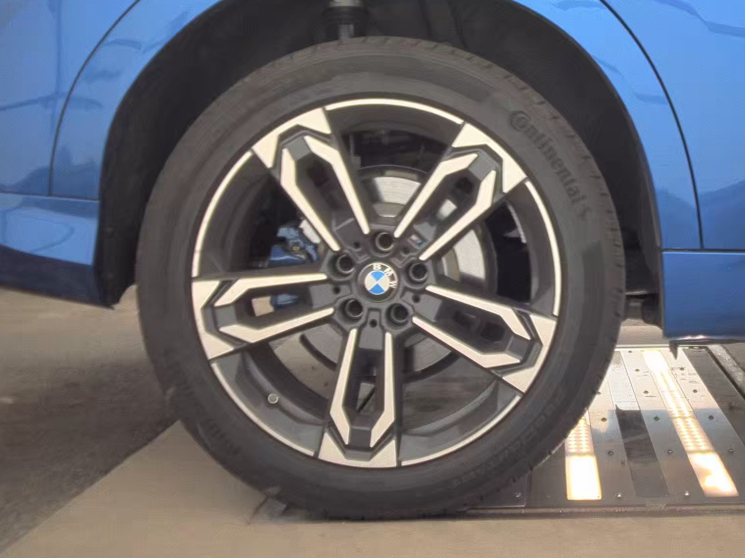 2026 BMW X2 xDrive28i AWD
