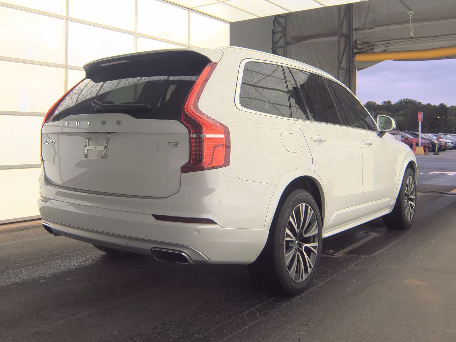 2020 Volvo XC90 T5 Momentum FWD