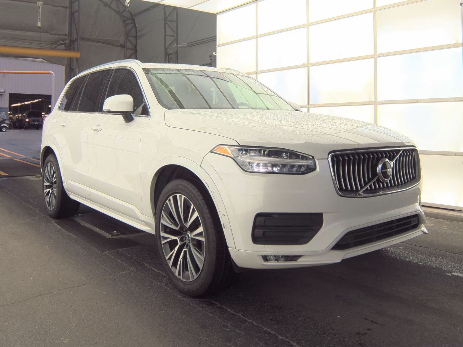 2020 Volvo XC90 T5 Momentum FWD