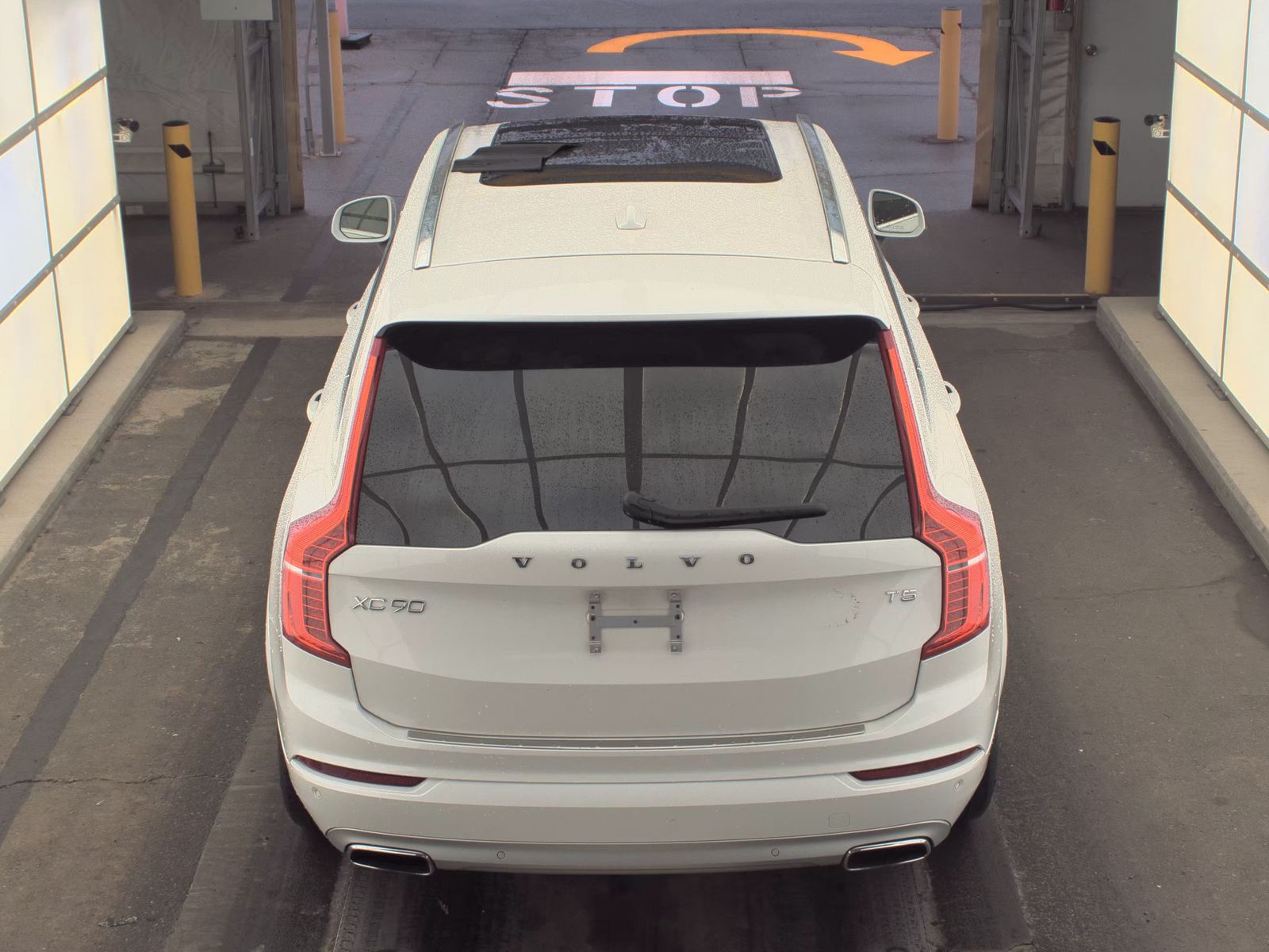 2020 Volvo XC90 T5 Momentum FWD