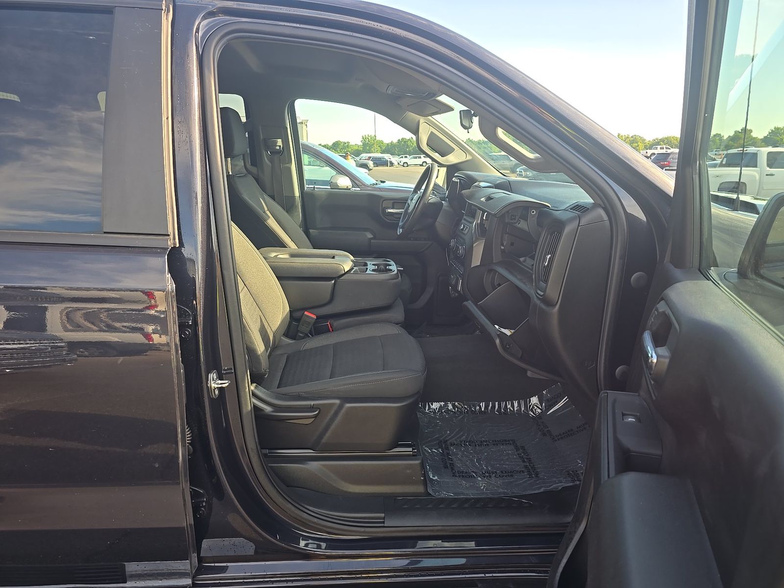 2022 Chevrolet Silverado 1500 Custom AWD