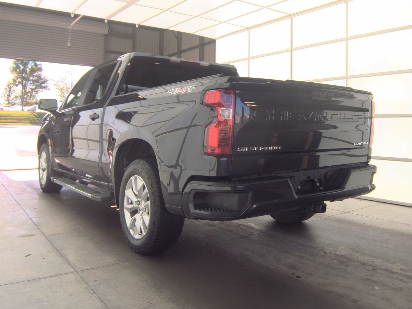 2022 Chevrolet Silverado 1500 Custom AWD