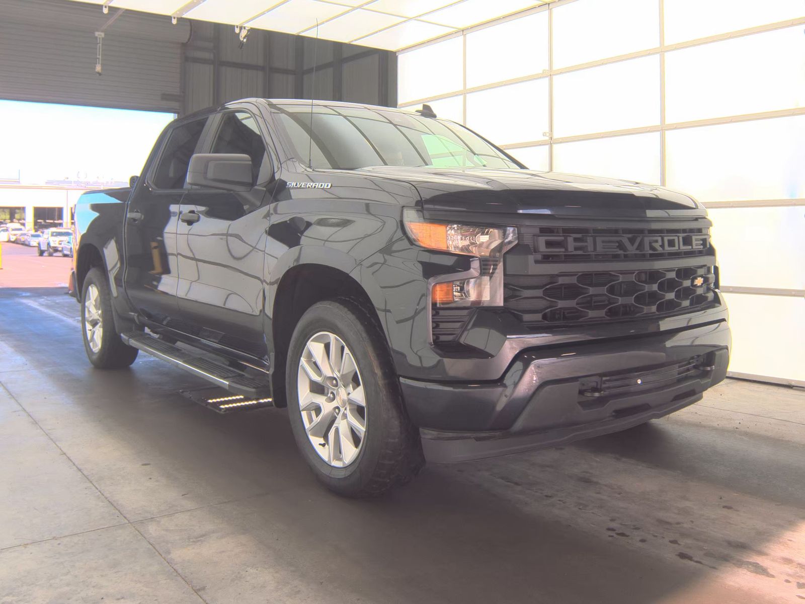 2022 Chevrolet Silverado 1500 Custom AWD