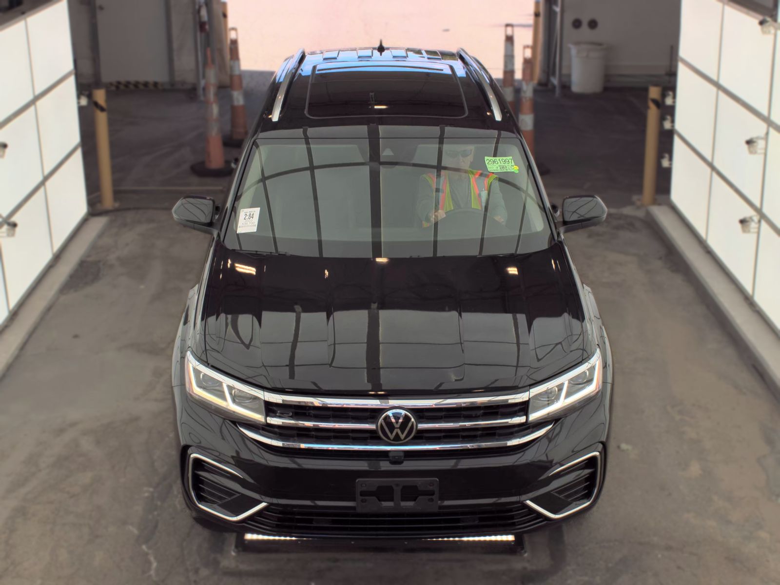 2023 Volkswagen Atlas 3.6L SEL Premium R-Line FWD