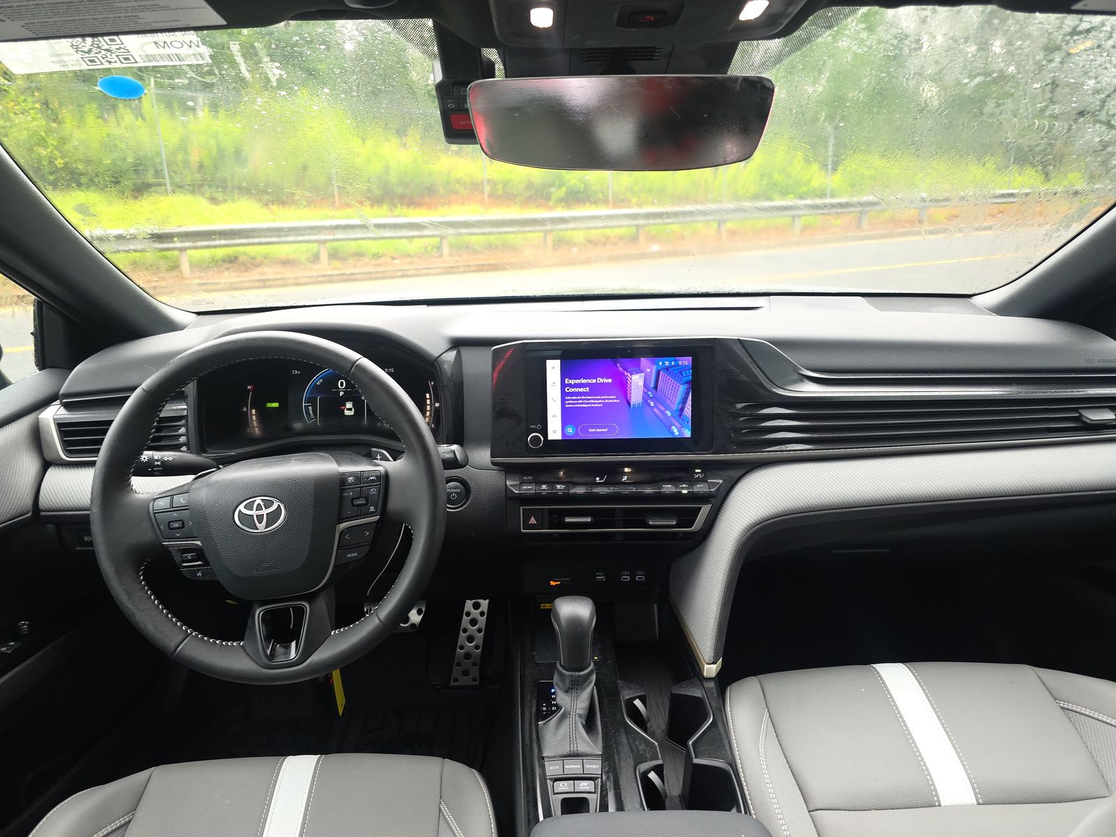 2025 Toyota Camry SE FWD