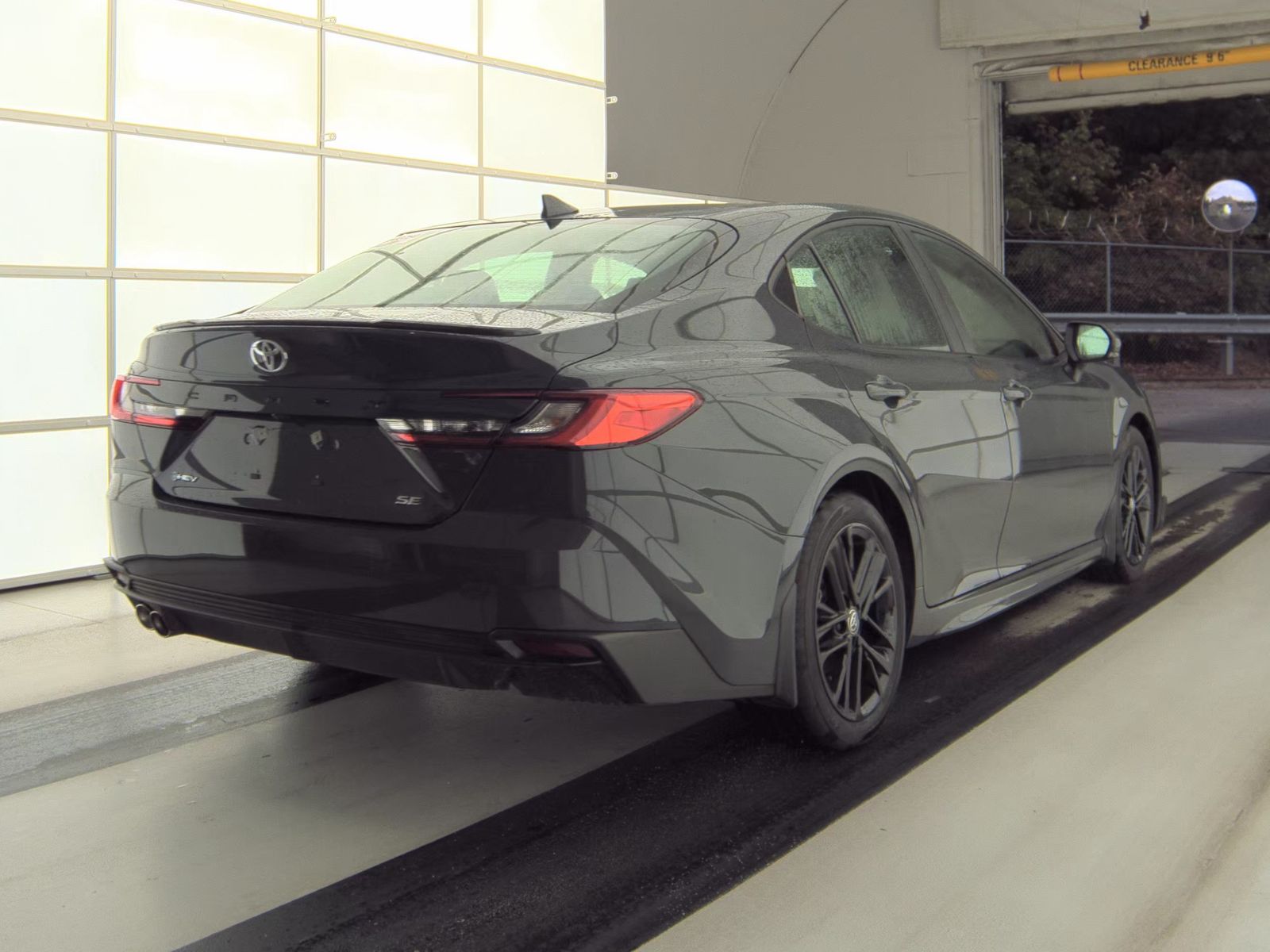 2025 Toyota Camry SE FWD