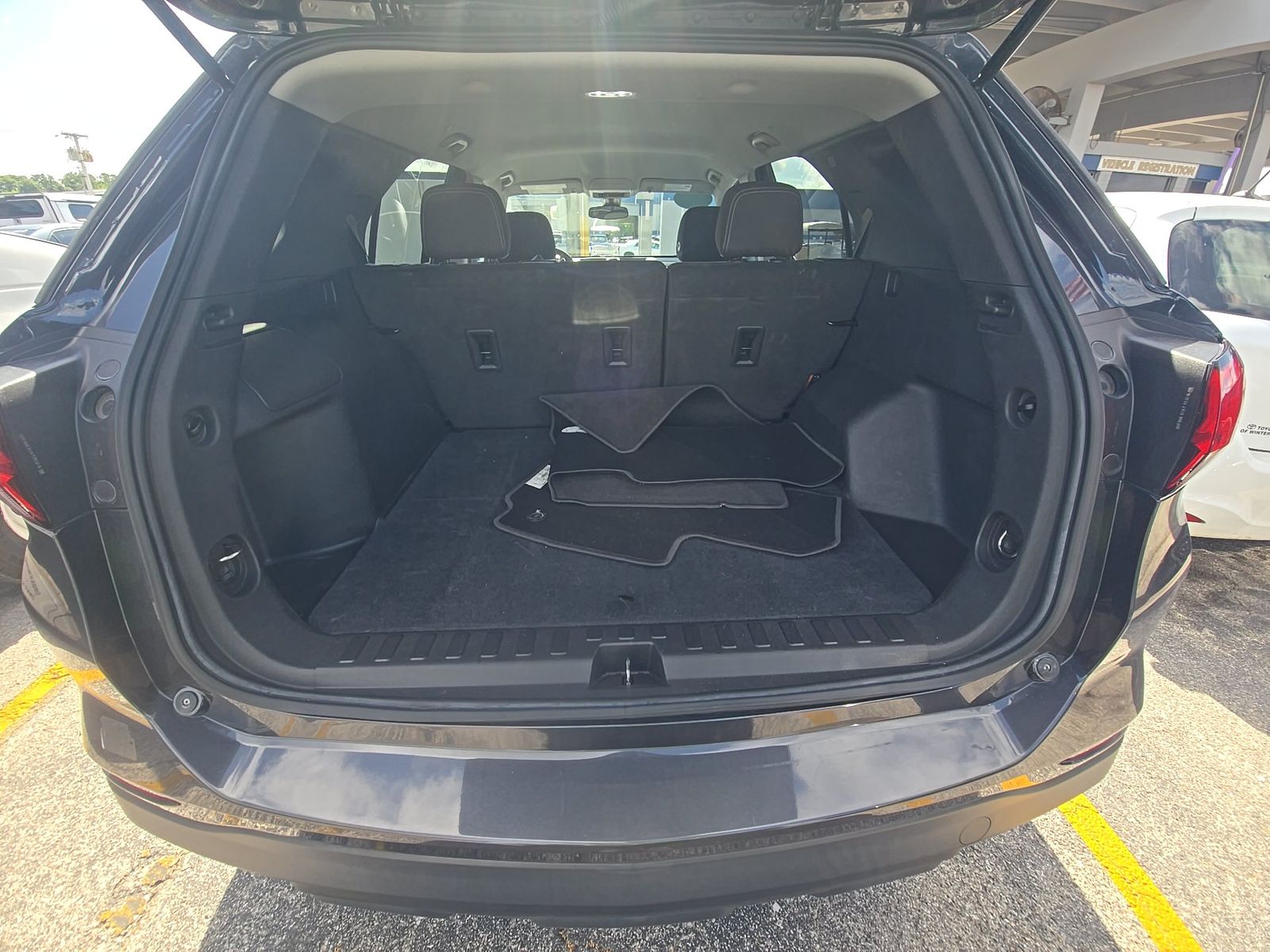 2022 Chevrolet Equinox LS FWD